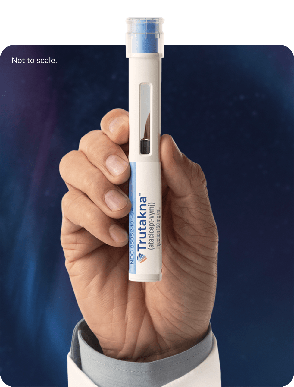 Healthcare professional holding the TRUTAKNA autoinjector